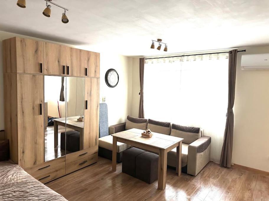 Green Park Apartment - Brand New Studio! Rusze Kültér fotó